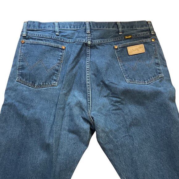 Vtg Wrangler Cowboy Cut Jeans 42 x 30 13MWZ USA Made Straight Leg Cotton Mens - Picture 2 of 5